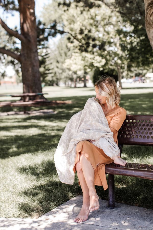 What to Expect When Nursing Your Newborn