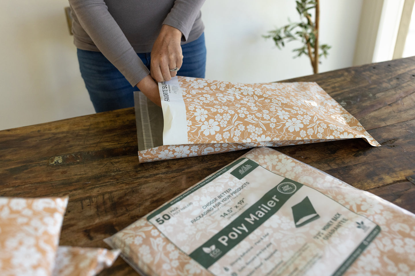 14.5x19 - Poly Mailer: Floral Block Print (Dusty Pink)
