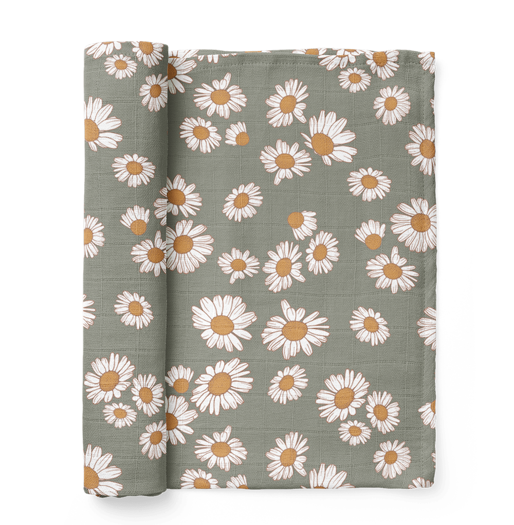 The Mini Wander Daisy baby swaddle blankets depict the true bohemian feel for your newborn baby. Its soft and lightweight muslin cotton fabric is super versatile and is perfect for every season.
