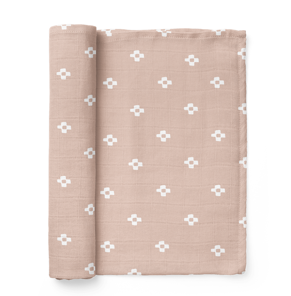 Pink baby blanket from the Mini Wander baby brand