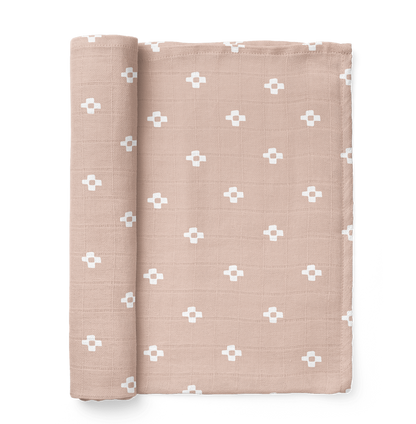 Pink baby blanket from the Mini Wander baby brand